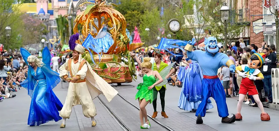 Priority Card users enjoying clear view of Disneyland Paris Parade