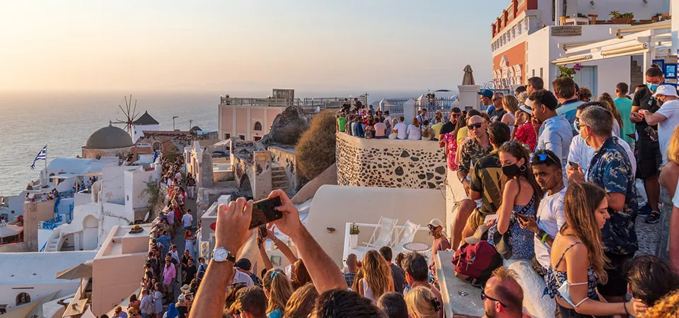 Crowds and Travel Atmosphere in Greece